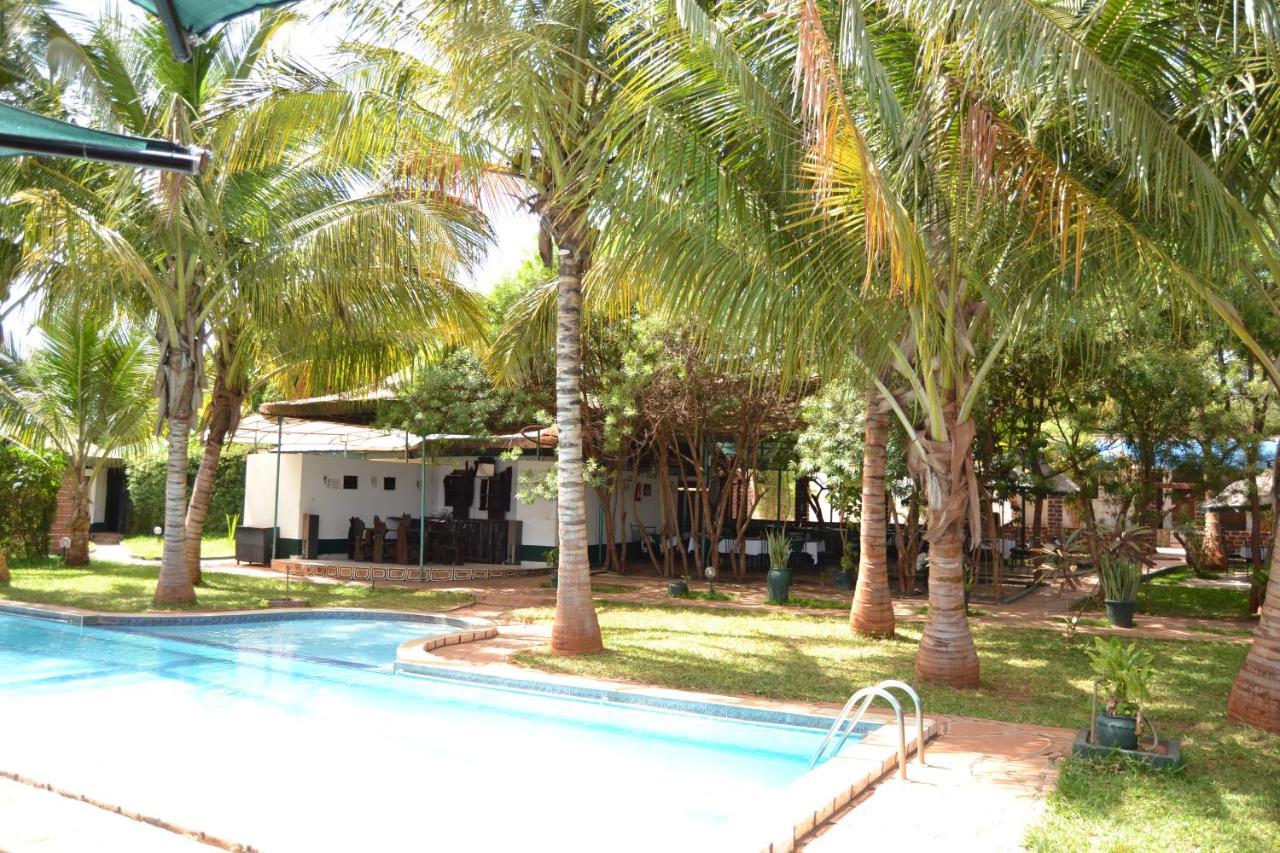 Impala Safari Lodge Voi Dış mekan fotoğraf
