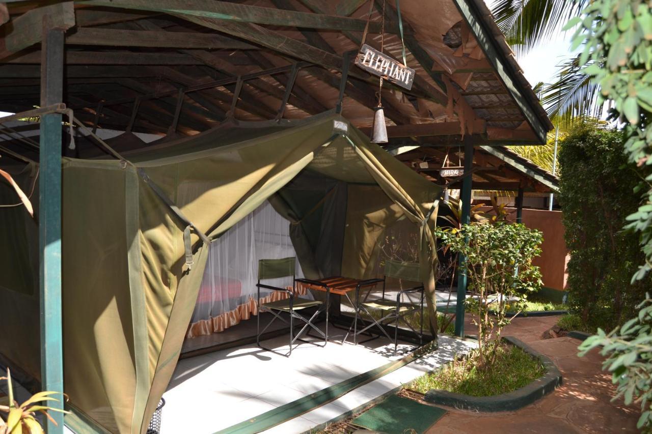 Impala Safari Lodge Voi Dış mekan fotoğraf
