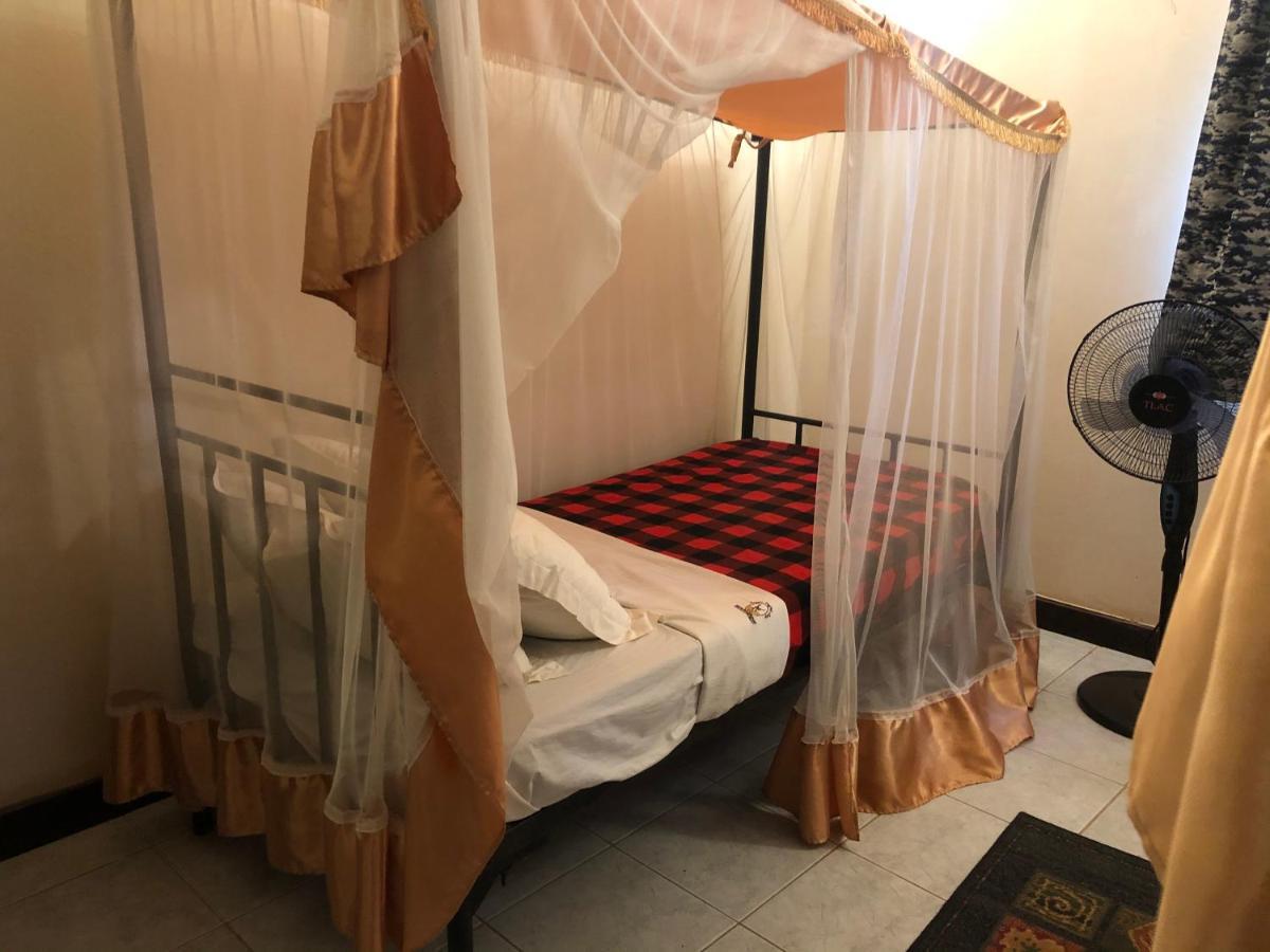 Impala Safari Lodge Voi Dış mekan fotoğraf