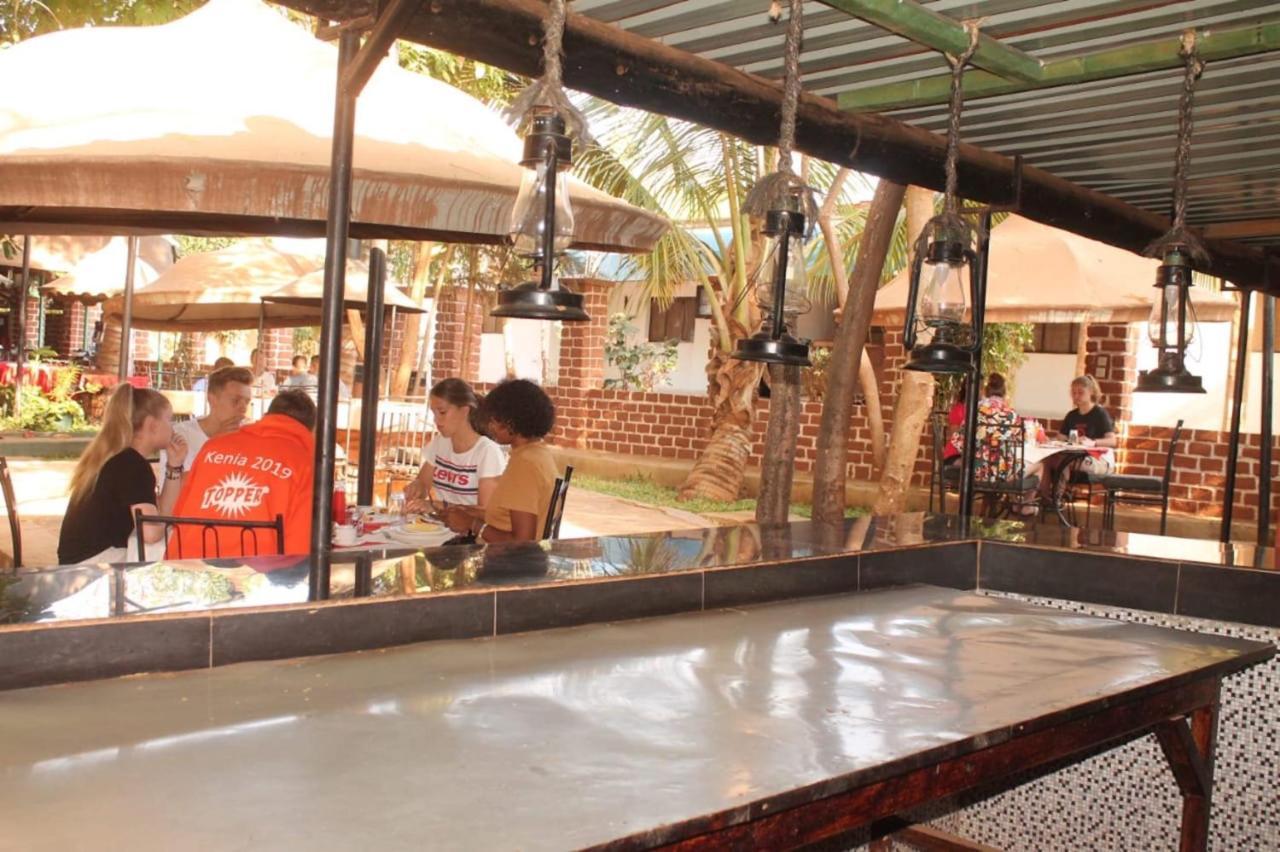 Impala Safari Lodge Voi Dış mekan fotoğraf